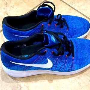 Men’s Nike Shoes Size 12